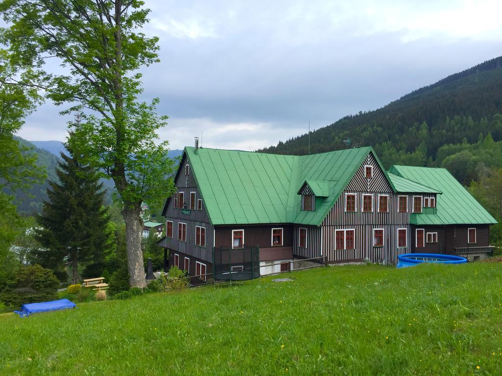 Pension Lucerna Špindlerŭv Mlýn المظهر الخارجي الصورة