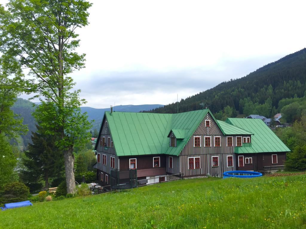Pension Lucerna Špindlerŭv Mlýn المظهر الخارجي الصورة